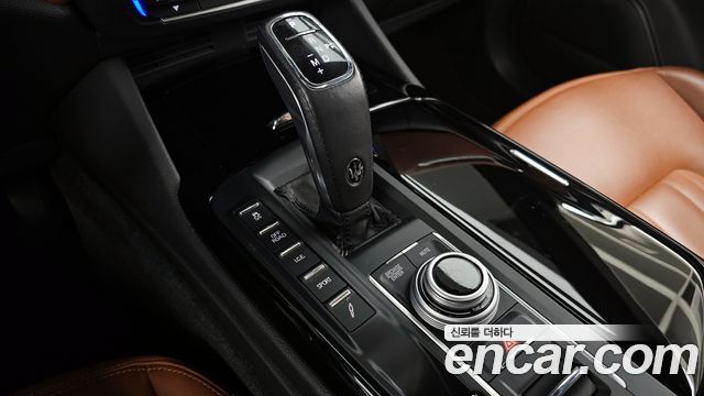 Maserati Levante 2.0 GT AWD 2022 — фото 9
