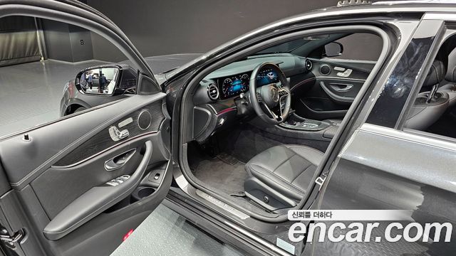 Mercedes-Benz E-Class (W213) E250 AMG Line 2023 — фото 15