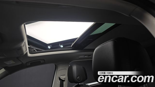 Volkswagen Tiguan Allspace 2.0 TSI Prestige 2023 — фото 18