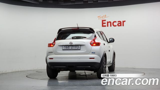 Nissan Juke 1.6 SV F15 2014 — фото 4