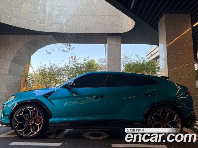 Lamborghini Urus 4.0 V8 Performante 2023 — фото 2