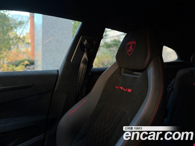 Lamborghini Urus 4.0 V8 Performante 2023 — фото 20