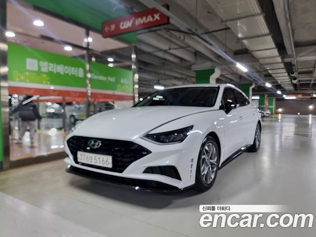 Hyundai Sonata (DN8) 2.0 Modern