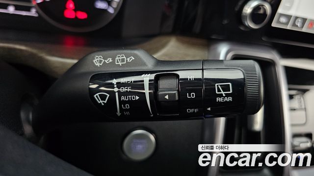 Kia Sorento (IV) Diesel 2.2 4WD Prestige 2023 — фото 17