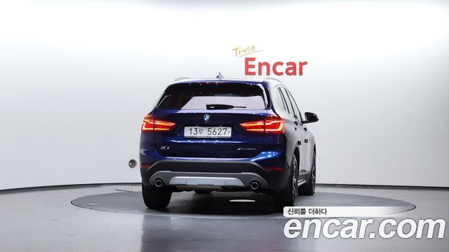 BMW X1 (F48) xDrive 20d xLine 2019 — фото 4