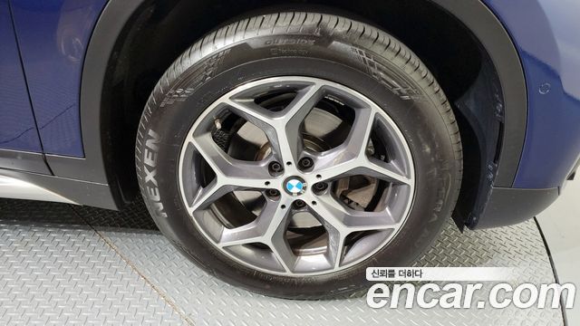 BMW X1 (F48) xDrive 20d xLine 2019 — фото 5