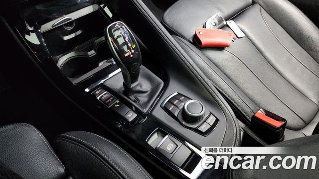 BMW X1 (F48) xDrive 20d xLine 2019 — фото 9