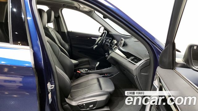 BMW X1 (F48) xDrive 20d xLine 2019 — фото 11