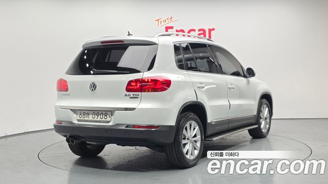 Volkswagen Tiguan 2.0 TDI Comfort 5N 2016 — фото 2