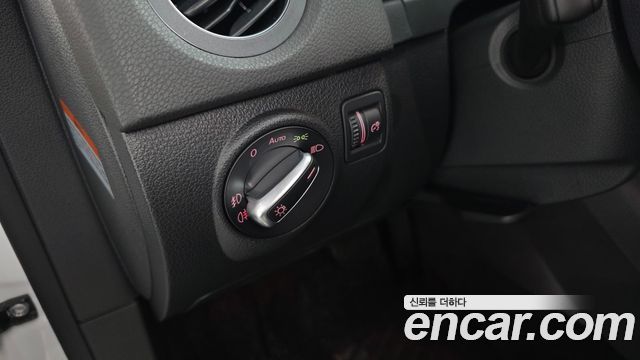 Volkswagen Tiguan 2.0 TDI Comfort 5N 2016 — фото 17