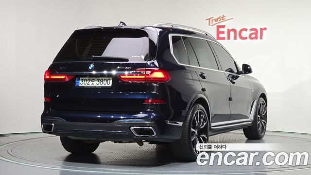 BMW X7 (G07) xDrive 40i M Sport 6STR 2022 — фото 2