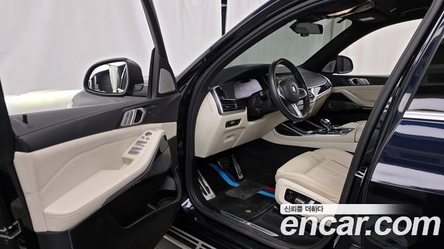 BMW X7 (G07) xDrive 40i M Sport 6STR 2022 — фото 10