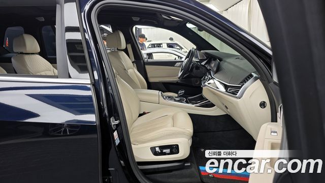 BMW X7 (G07) xDrive 40i M Sport 6STR 2022 — фото 11