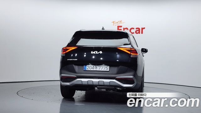 Kia Sportage (V) Diesel 2.0 2WD Prestige 2022 — фото 4