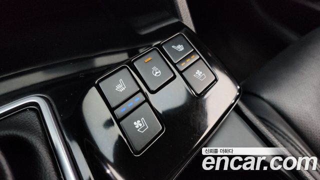 Kia Sportage (V) Diesel 2.0 2WD Prestige 2022 — фото 19