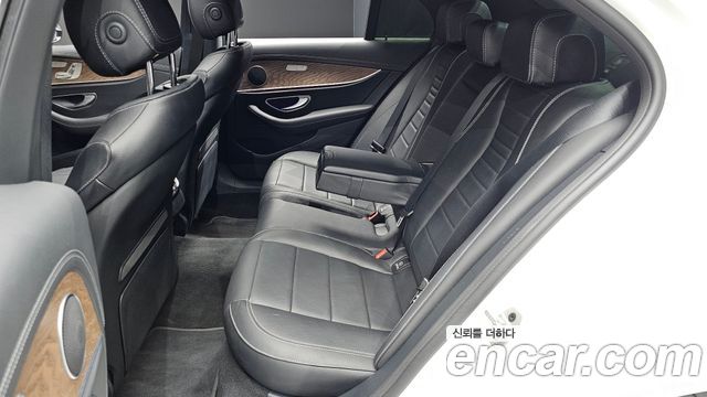 Mercedes-Benz E-Class (W213) E250 Exclusive 2023 — фото 16