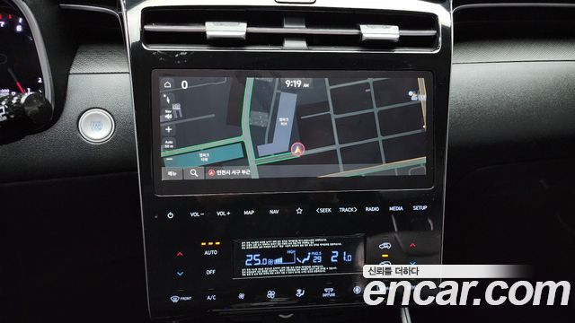 Hyundai Tucson (NX4) Gasoline 1.6 Turbo 2WD Premium 2021 — фото 14