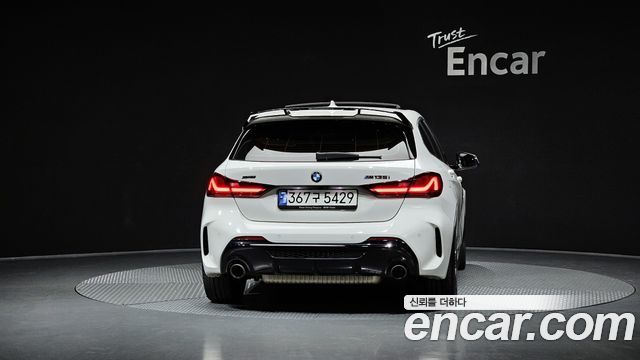 BMW 1 Series (F40) M135i xDrive 2022 — фото 4