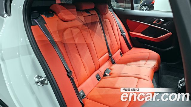 BMW 1 Series (F40) M135i xDrive 2022 — фото 12