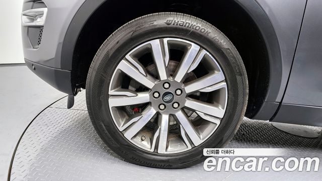 Land Rover Discovery Sport 2.0 TD4 HSE Luxury 2018 — фото 5