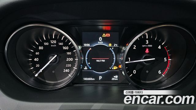 Land Rover Discovery Sport 2.0 TD4 HSE Luxury 2018 — фото 8