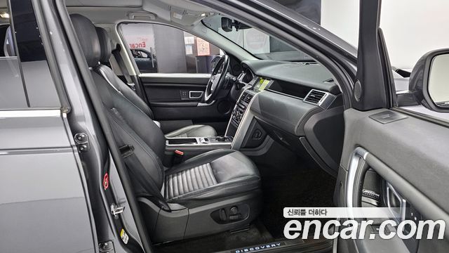 Land Rover Discovery Sport 2.0 TD4 HSE Luxury 2018 — фото 10