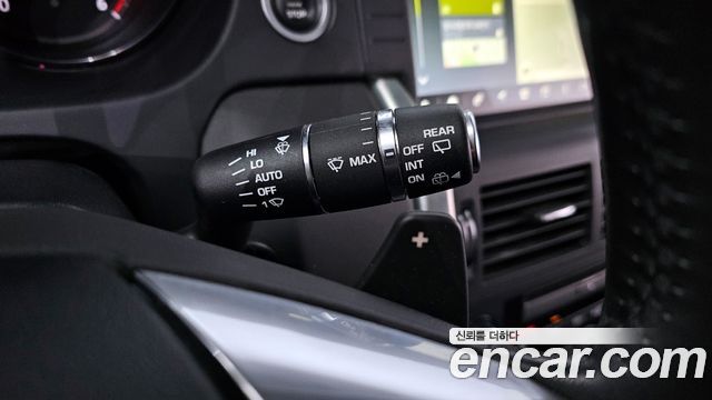 Land Rover Discovery Sport 2.0 TD4 HSE Luxury 2018 — фото 17