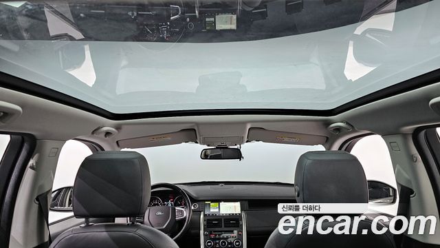 Land Rover Discovery Sport 2.0 TD4 HSE Luxury 2018 — фото 19