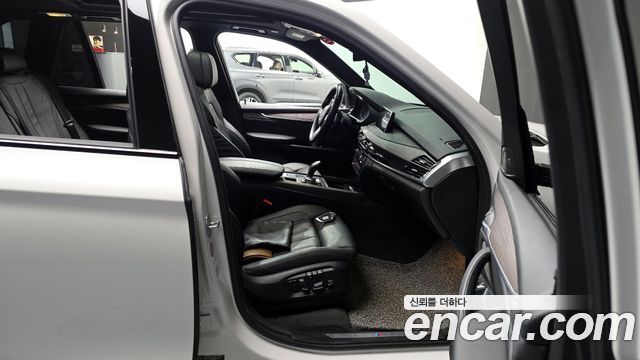 BMW X5 (F15) xDrive 40d 2016 — фото 11