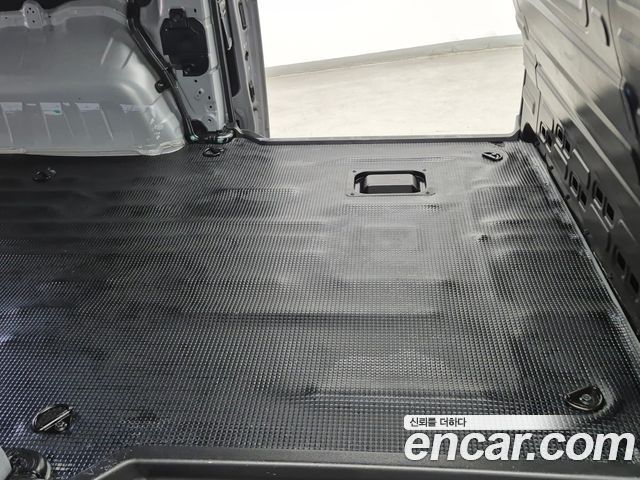 Hyundai Staria Cargo 3-Seater Modern 2023 — фото 8