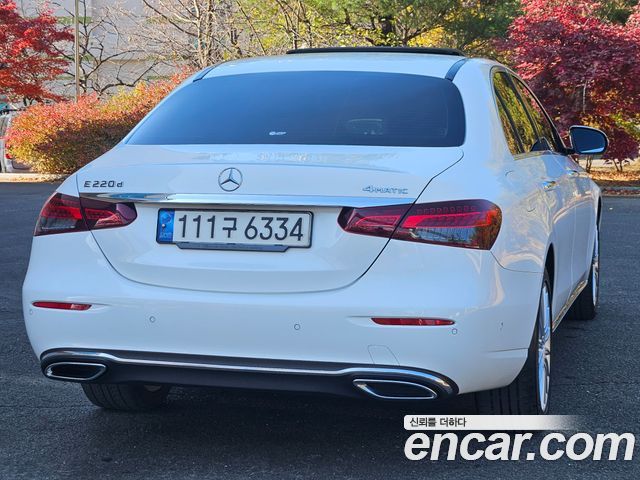 Mercedes-Benz E-Class (W213) E220d 4MATIC Exclusive 2022 — фото 5