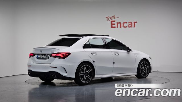 Mercedes-Benz A-Class (W177) AMG A35 4MATIC Sedan 2020 — фото 2