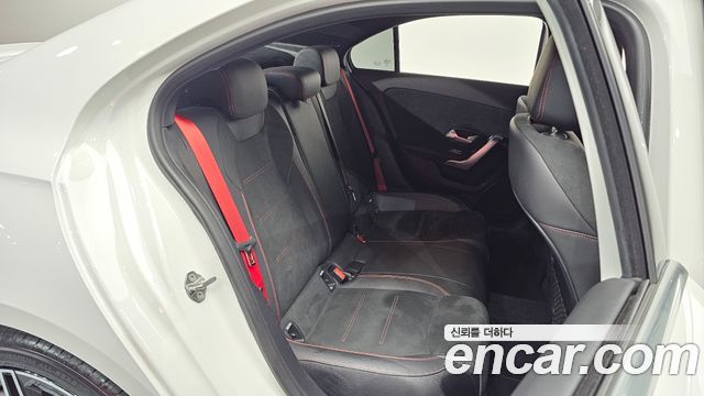 Mercedes-Benz A-Class (W177) AMG A35 4MATIC Sedan 2020 — фото 12