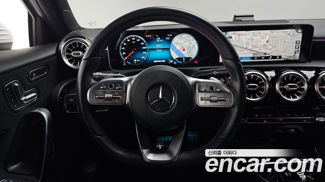 Mercedes-Benz A-Class (W177) AMG A35 4MATIC Sedan 2020 — фото 13