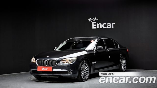 BMW 7 Series (F01) 750Li