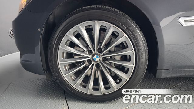 BMW 7 Series (F01) 750Li 2011 — фото 5