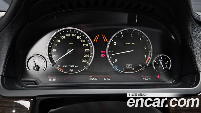 BMW 7 Series (F01) 750Li 2011 — фото 8