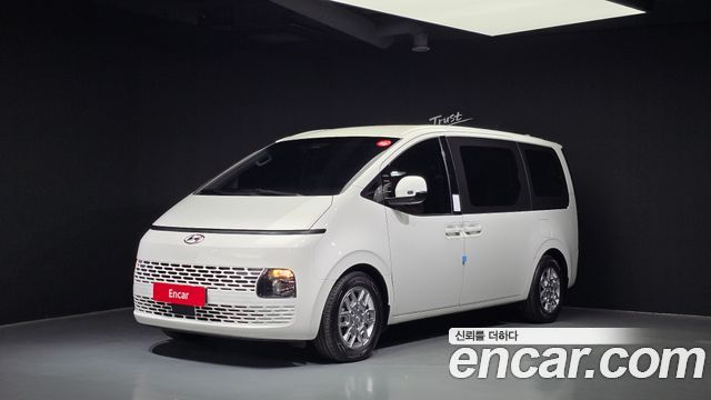 Hyundai Staria Tourer 9-Seater Modern 2022 — фото 1