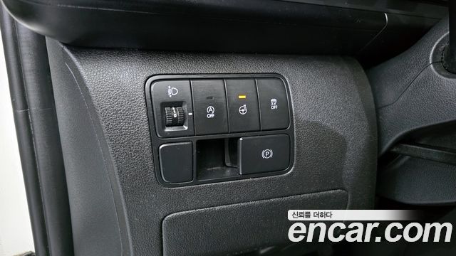 Hyundai Staria Tourer 9-Seater Modern 2022 — фото 15