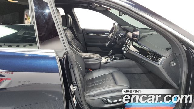 BMW 6 Series GT (G32) 640i xDrive M Sport 2022 — фото 11