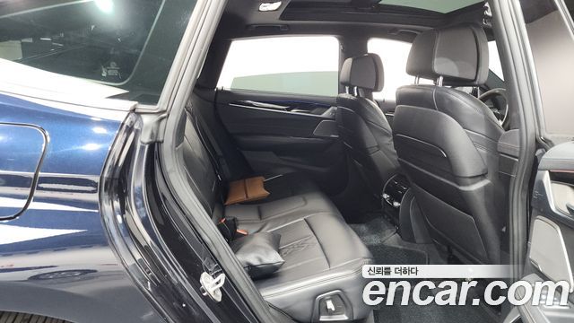 BMW 6 Series GT (G32) 640i xDrive M Sport 2022 — фото 12