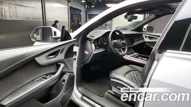 Audi Q8 (4M) 50 TDI Quattro Premium 2020 — фото 10