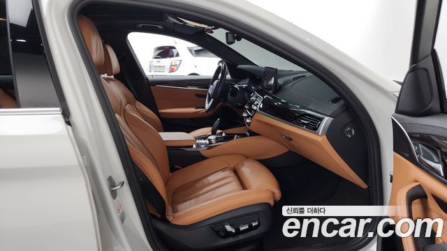 BMW 5 Series (G30) 520i M Sport 2022 — фото 11