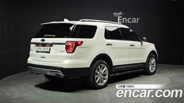 Ford Explorer 2.3 Limited 4WD 5th 2017 — фото 2