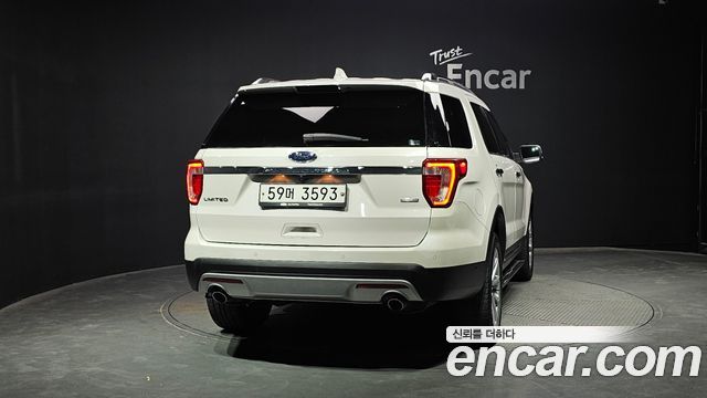 Ford Explorer 2.3 Limited 4WD 5th 2017 — фото 4