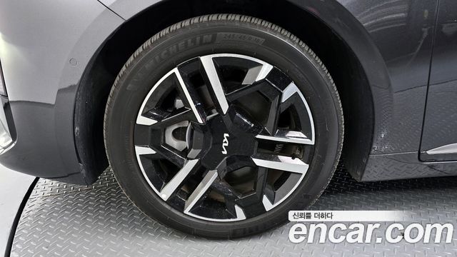 Kia K8 2.5 Gasoline 2WD Noblesse 2025 — фото 5