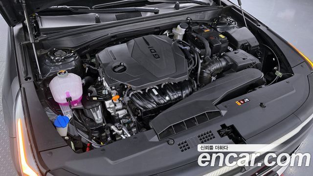 Kia K8 2.5 Gasoline 2WD Noblesse 2025 — фото 6
