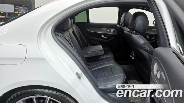 Mercedes-Benz E-Class (W213) E350 4MATIC AMG Line Edition 2021 — фото 12
