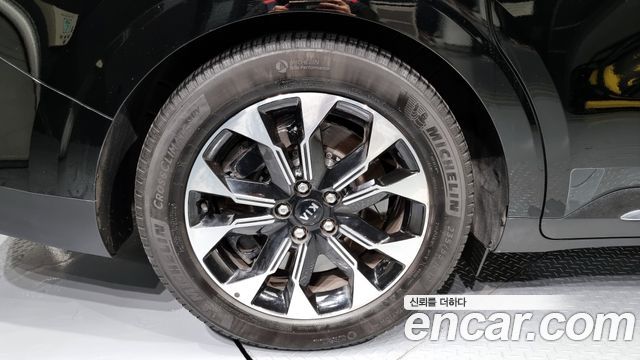 Kia Carnival (IV) Gasoline 9-seater Limousine(Special vehicle) 2021 — фото 5
