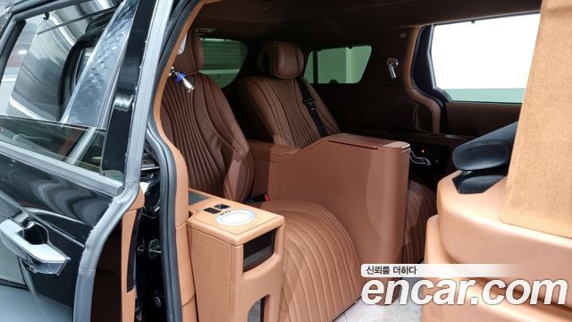 Kia Carnival (IV) Gasoline 9-seater Limousine(Special vehicle) 2021 — фото 12